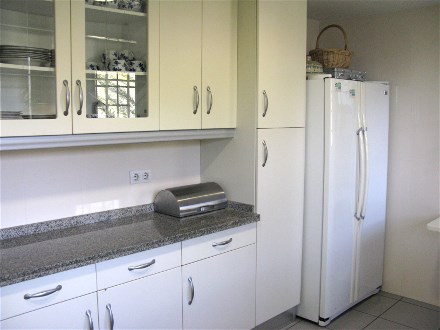 From the kitchen you have also access to the garden