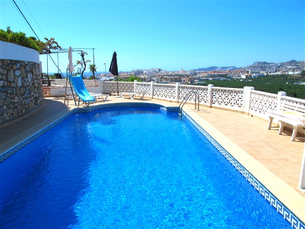 The pivate pool can be used the whole year