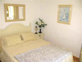 the second bed room ha also a comfortable doble bed