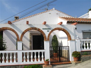 Das Hasu hat bis zum spten Abend Sonne