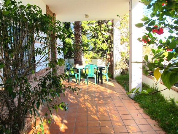 Hier sehen Sie Ihre private Terasse vor dem Appartement