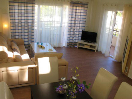 Wohnzimmer in der grozgigen Villa Cielos de Cotobro