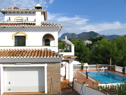 Die Appartement befinden sich im Erdgescho, neben dem Pool