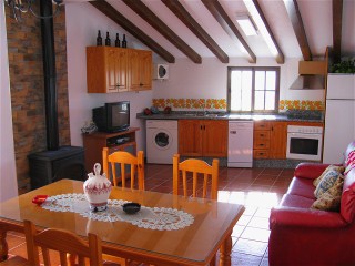 Wohnzimmer mit offener K�che