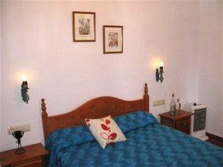 Das zweite Schlafzimmer hat ein Doppelbett