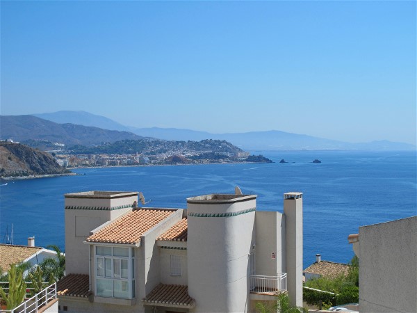 Blick nach Cotobro und Almunecar