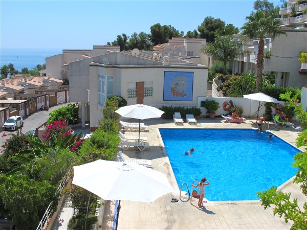 Gemeinschaftspool mit Kinderbecken