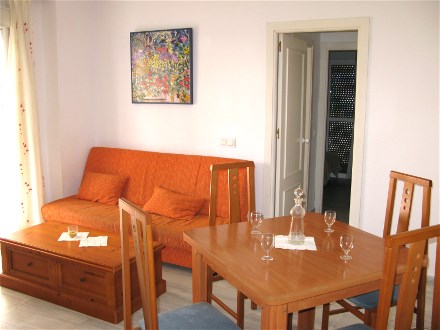 Das Appartement Laguna Beach in Torrox Costa ist ansprechen eingericht