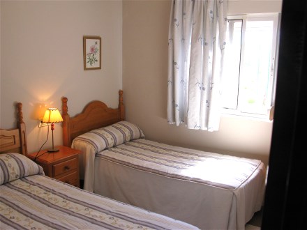 Die Villa Longa in Almunecar hat 3 Schlafzimmer und 2 Bder