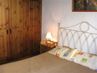 Schlafzimmer mit Doppelbett