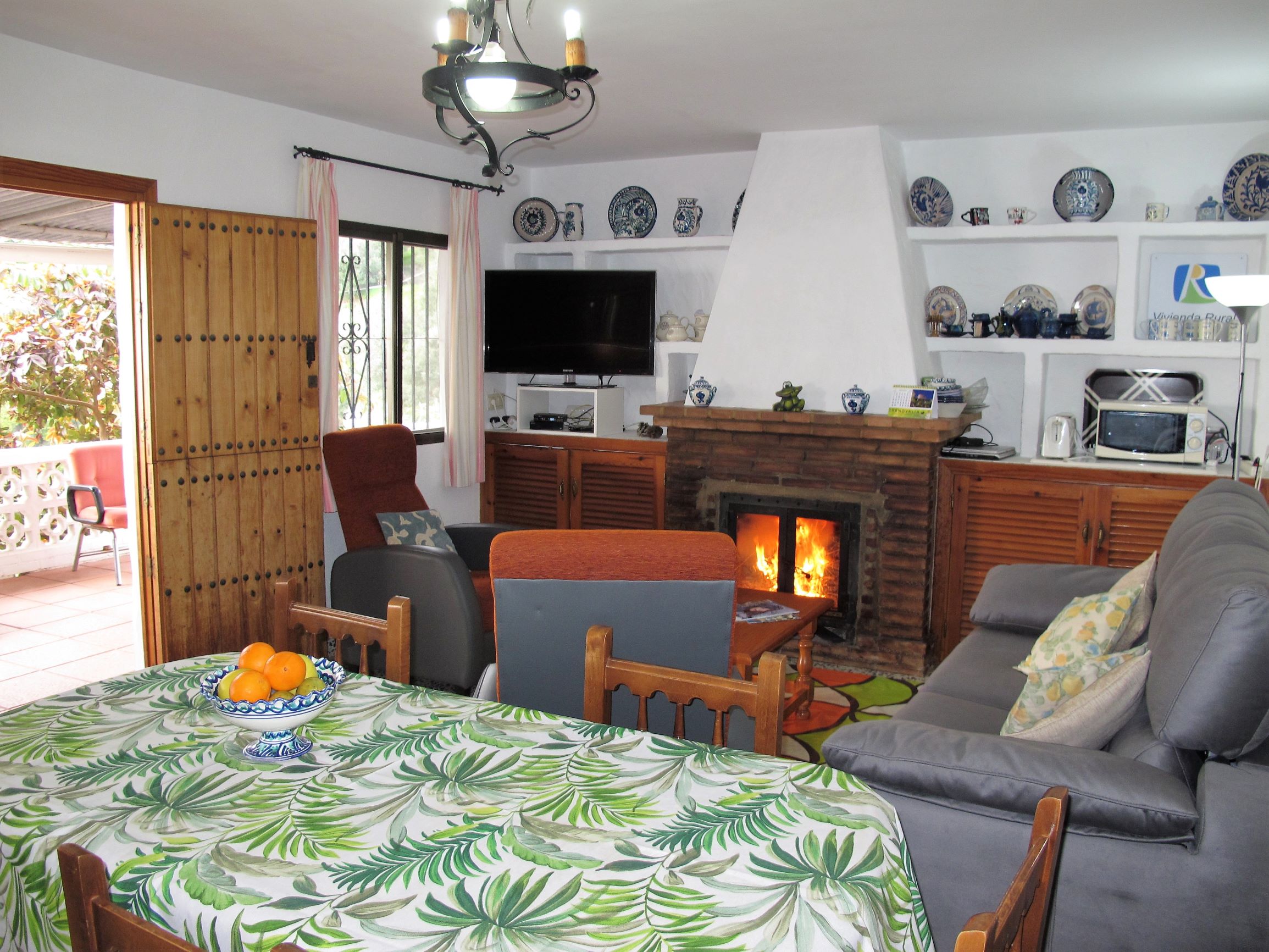 Wohnzimmer mit Kamin